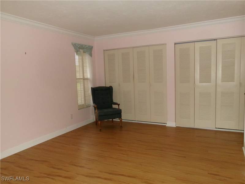 2 bedroom Attached at 5447 Capbern Ct, Whiskey Creek, Fort Myers — photo 4