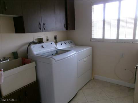 5447 Capbern Ct, Fort Myers FL - photo 7 of 25