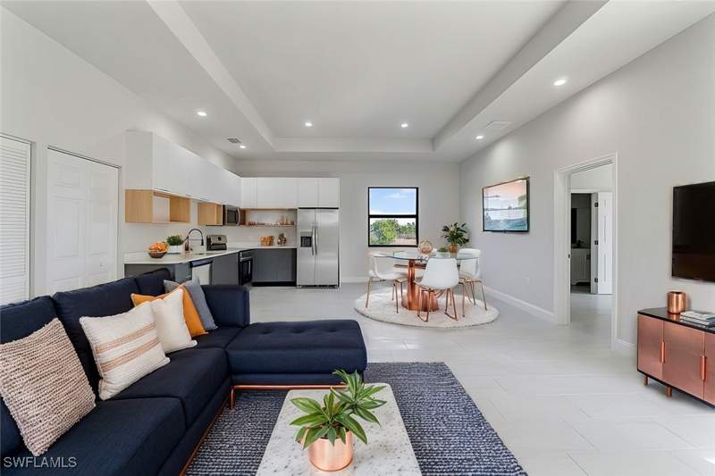4 bedroom SingleFamilyResidence at 2894 22 Ave SE, Golden Gate Estates, Naples — photo 4