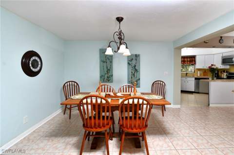 8 Park Lane Cir, Lehigh Acres FL - photo 11 of 47