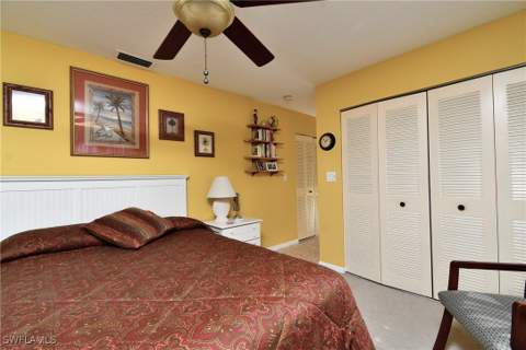 8 Park Lane Cir, Lehigh Acres FL - photo 13 of 47