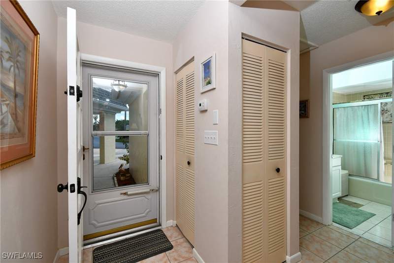 2 bedroom Attached at 8 Park Lane Cir, East Greens Land Condo, Lehigh Acres — photo 3