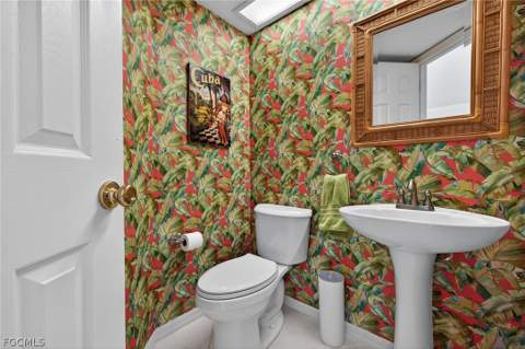 12130 Siesta Dr, Fort Myers Beach FL - photo 14 of 36