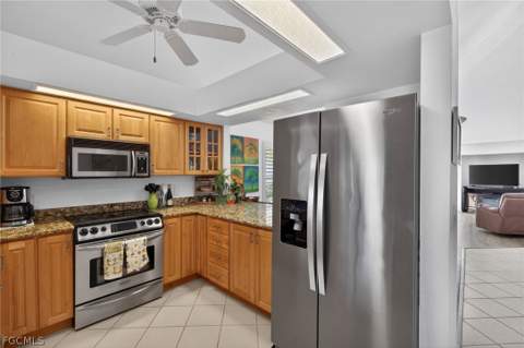 12130 Siesta Dr, Fort Myers Beach FL - photo 9 of 36