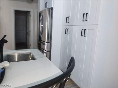 240 SE 46th Ter, Cape Coral FL - photo 8 of 31