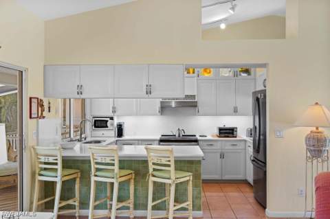 702 Pyrula Ave, Sanibel FL - photo 14 of 41