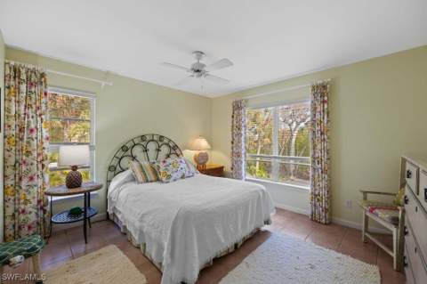 702 Pyrula Ave, Sanibel FL - photo 24 of 41