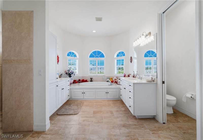3 bedroom SingleFamilyResidence at 2871 Bracci Dr, St Jude Harbors, St James City — photo 5