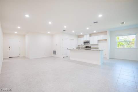 407 SW 19th Ave, Cape Coral FL - photo 12 of 20