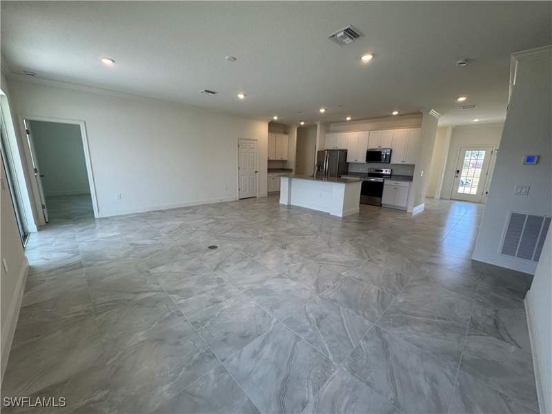 3 bedroom SingleFamilyResidence at 4305 NW 27th Ter, Cape Coral, Cape Coral — photo 3