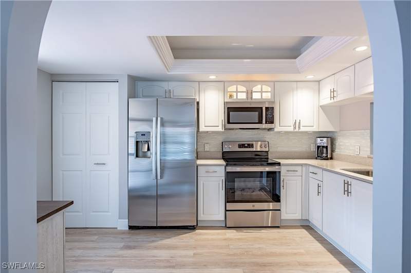 3 bedroom Condominium at 648 Mardel Ct 710, Colonies, Naples — photo 4