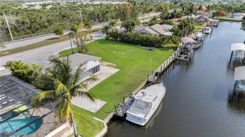 14260 McGregor Blvd, Fort Myers FL - photo 24 of 28