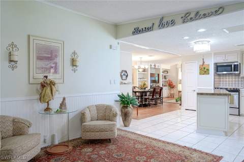 149 Kim Dr 149, Naples FL - photo 9 of 31