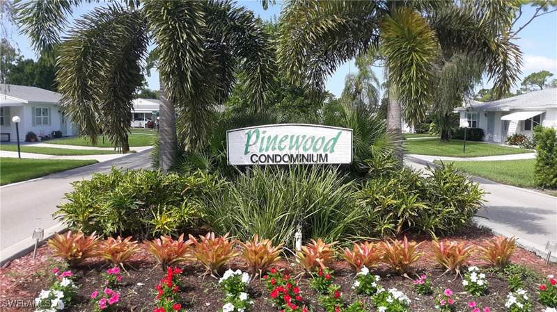 2 bedroom Attached at 26 Pinewood Blvd, Pinewood Condominium, Lehigh Acres — photo 2
