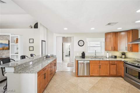 518 Cormorant Cv, Naples FL - photo 13 of 49