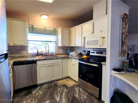 4920 Pinfish Ln, St James City FL - photo 8 of 29