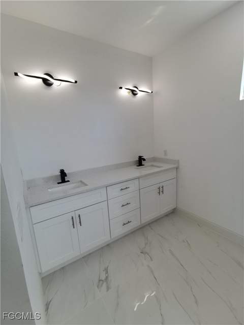 326 Nathan Ave, Lehigh Acres FL - photo 18 of 50
