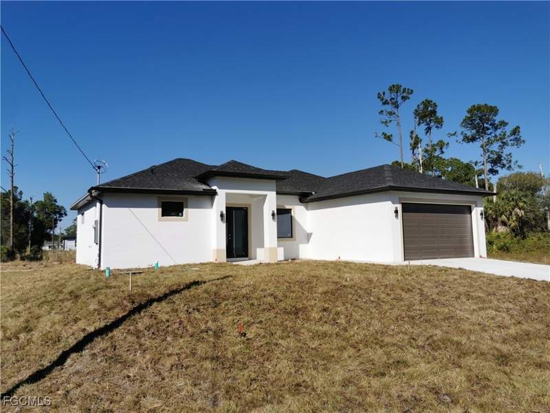 3 bedroom SingleFamilyResidence at 326 Nathan Ave, Lehigh Acres, Lehigh Acres — photo 3