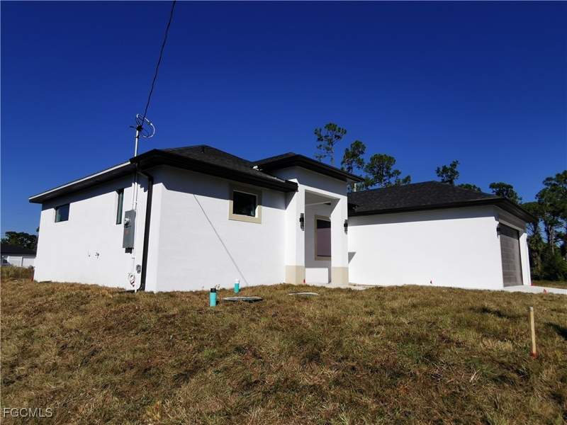 3 bedroom SingleFamilyResidence at 326 Nathan Ave, Lehigh Acres, Lehigh Acres — photo 4