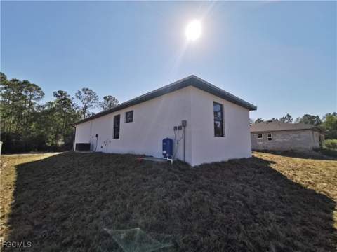 326 Nathan Ave, Lehigh Acres FL - photo 7 of 50