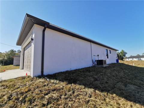 326 Nathan Ave, Lehigh Acres FL - photo 8 of 50