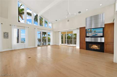 1581 San Carlos Bay Dr, Sanibel FL - photo 15 of 50