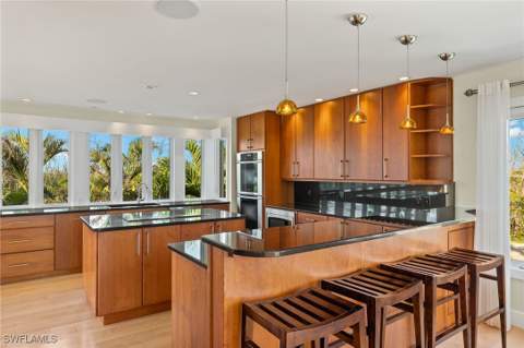 1581 San Carlos Bay Dr, Sanibel FL - photo 6 of 50