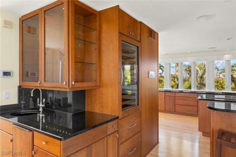 1581 San Carlos Bay Dr, Sanibel FL - photo 8 of 50