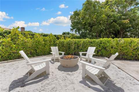 2274 Hawksridge Dr, Naples FL - photo 18 of 44