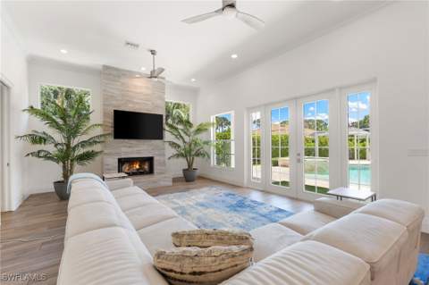 2274 Hawksridge Dr, Naples FL - photo 21 of 44