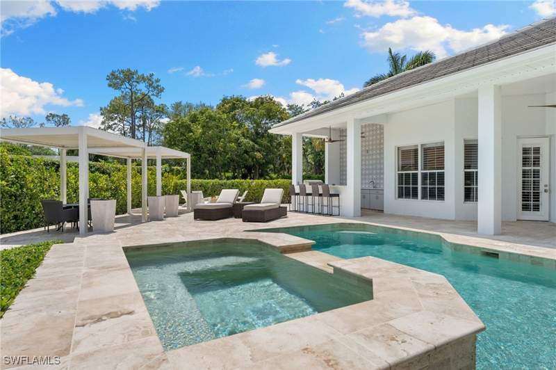 4 bedroom SingleFamilyResidence at 2274 Hawksridge Dr, Hawksridge, Naples — photo 5