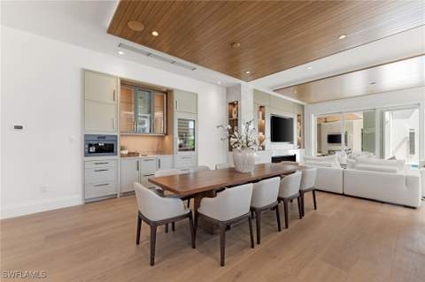 581 14th Ave S, Naples FL - photo 15 of 37
