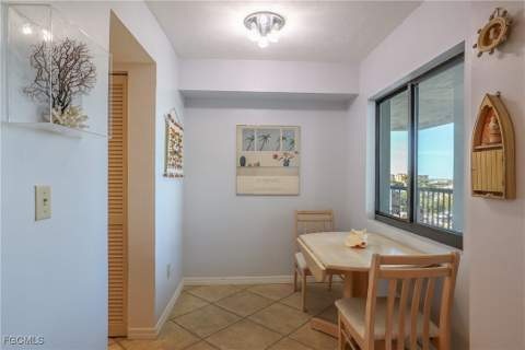 4265 Bay Beach Ln 524, Fort Myers Beach FL - photo 13 of 34