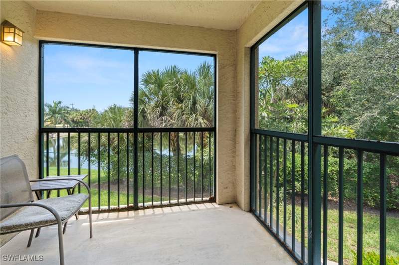 1 bedroom Condominium at 8851 Colonnades Ct W 128, San Mirage, Bonita Springs — photo 2