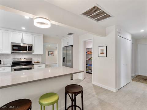 3704 Blue Heron Dr, Fort Myers FL - photo 15 of 50