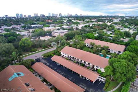 3360 10th St N 1210, Naples FL - photo 23 of 28