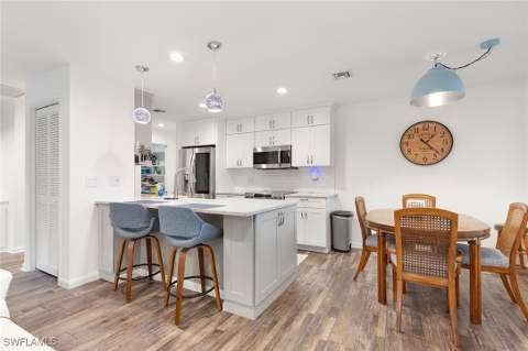 3360 10th St N 1210, Naples FL - photo 7 of 28