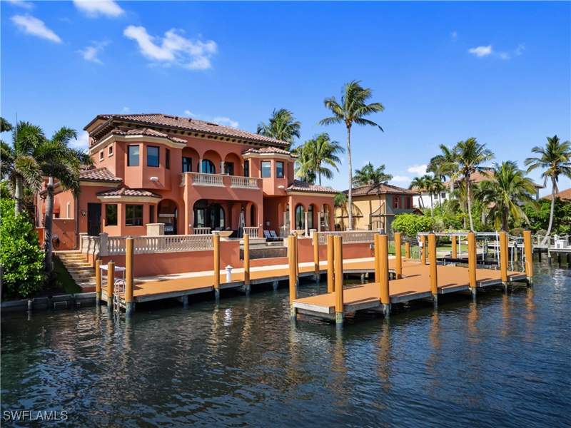 4 bedroom SingleFamilyResidence at 841 Cypress Lake Cir, Town And River, Fort Myers — photo 3