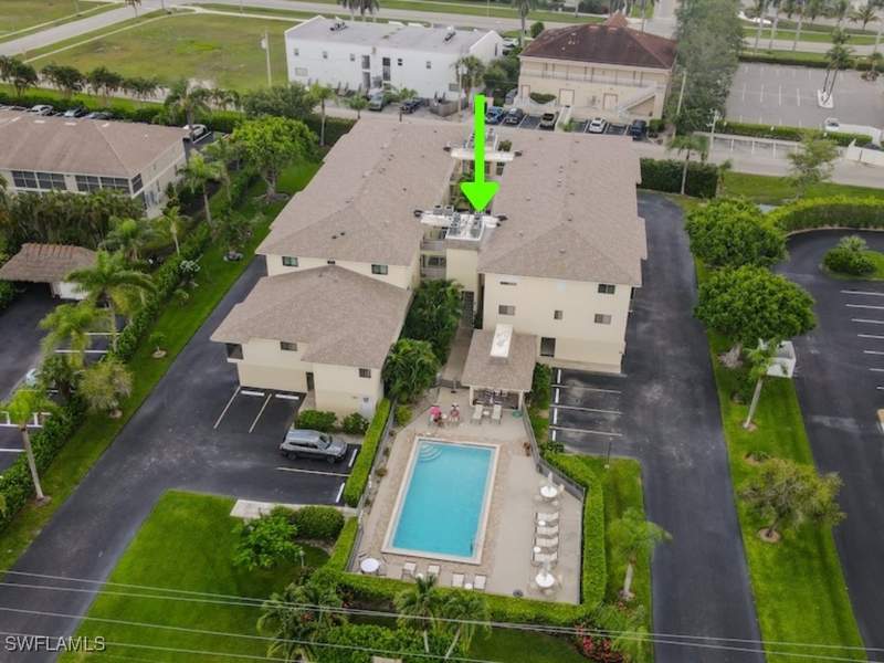 2 bedroom Condominium at 835 W Elkcam Cir 103, Adriatic, Marco Island — photo 2