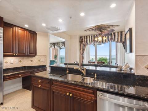 970 Cape Marco Dr 402, Marco Island FL - photo 18 of 49