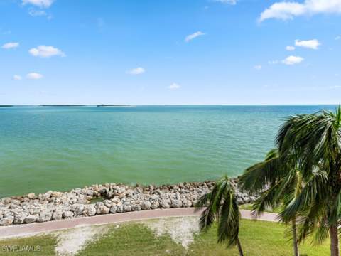 970 Cape Marco Dr 402, Marco Island FL - photo 6 of 49