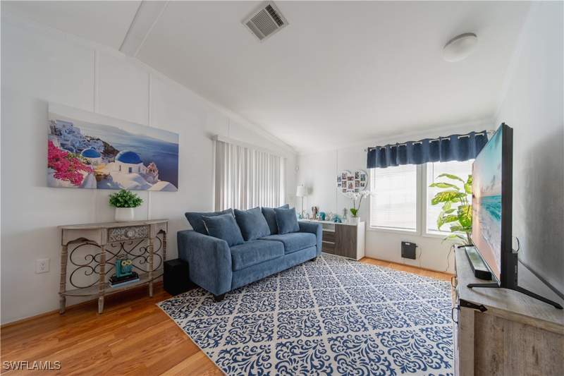 2 bedroom ManufacturedHome at 433 Riviera Blvd W, Riviera Colony Golf Estates, Naples — photo 3