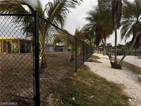 2231 Isle Of Pines Ave, Fort Myers FL - photo 22 of 24