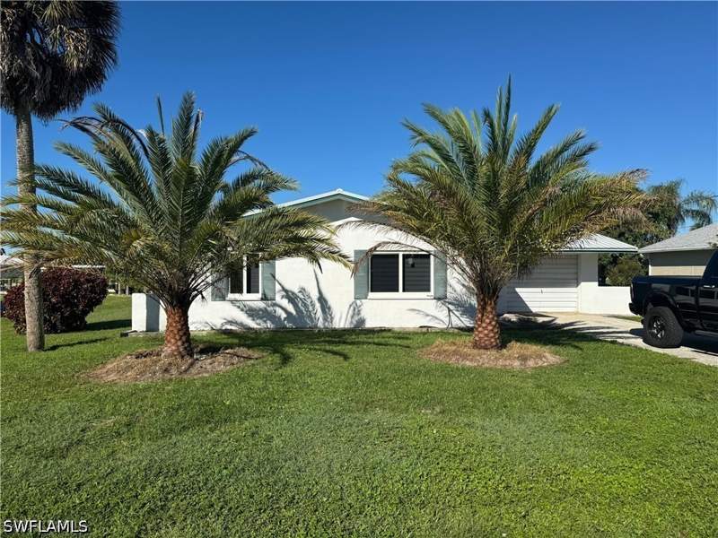 2 bedroom SingleFamilyResidence at 2231 Isle Of Pines Ave, Fort Myers Shores, Fort Myers — photo 4