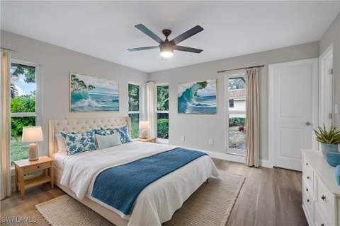 233 Yorkshire Ct, Naples FL - photo 6 of 12