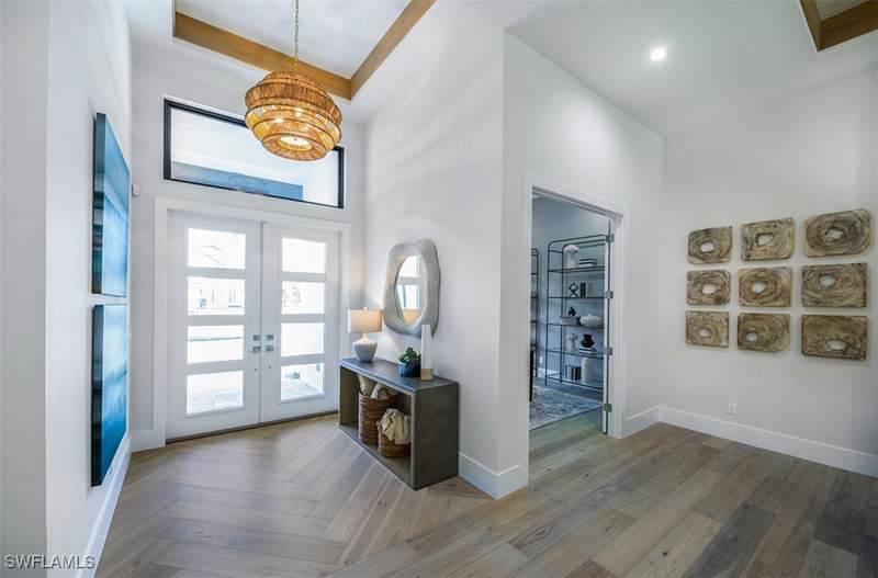 4 bedroom SingleFamilyResidence at 2950 Coco Lakes Way, Coco Lakes, Naples — photo 4