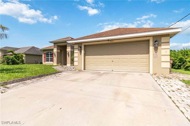 4 bedroom SingleFamilyResidence at 915 Alvin Ave, Lehigh Acres, Lehigh Acres — photo 5