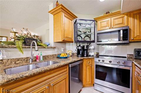 12740 Equestrian Cir 2901, Fort Myers FL - photo 10 of 36