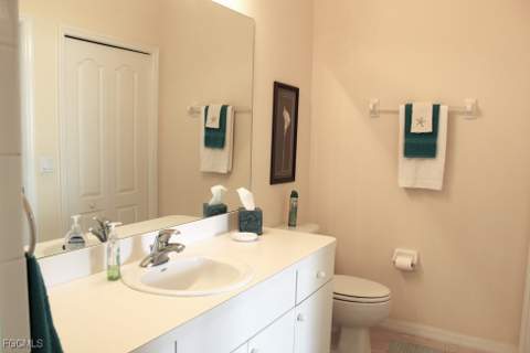 16575 Lake Circle Dr 1141, Fort Myers FL - photo 19 of 40