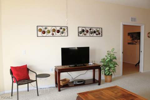 16575 Lake Circle Dr 1141, Fort Myers FL - photo 7 of 40
